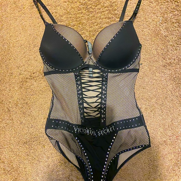 EUC VS Lingerie Fishnet Body Suit - Picture 1 of 4